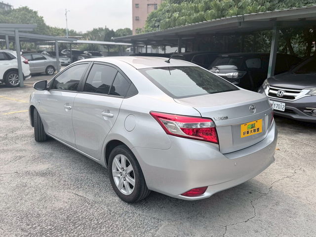 TOYOTA豐田 VIOS  第2張相片