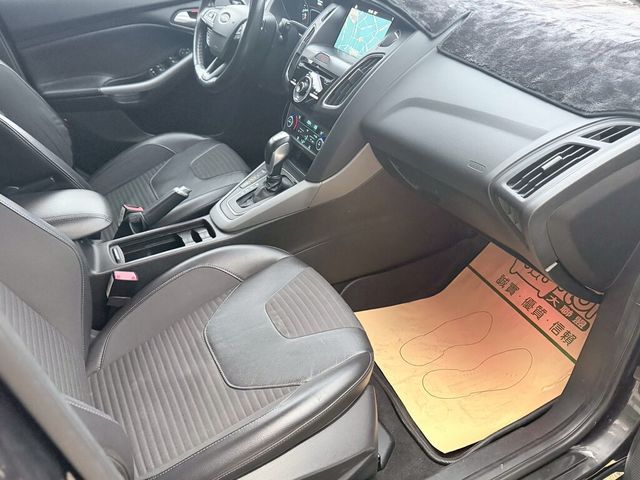FORD福特 FOCUS  第12張相片