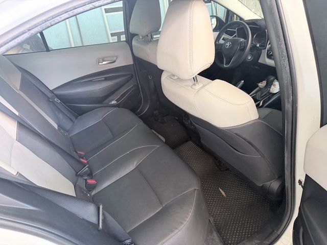 TOYOTA豐田 ALTIS  第4張相片