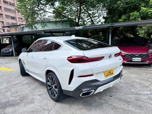 BMW寶馬 X6 M  第2張相片