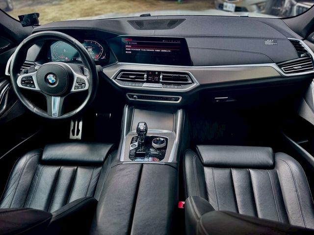 BMW寶馬 X6 M  第9張相片