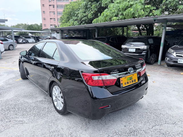 TOYOTA豐田 CAMRY HYBRID  第2張相片