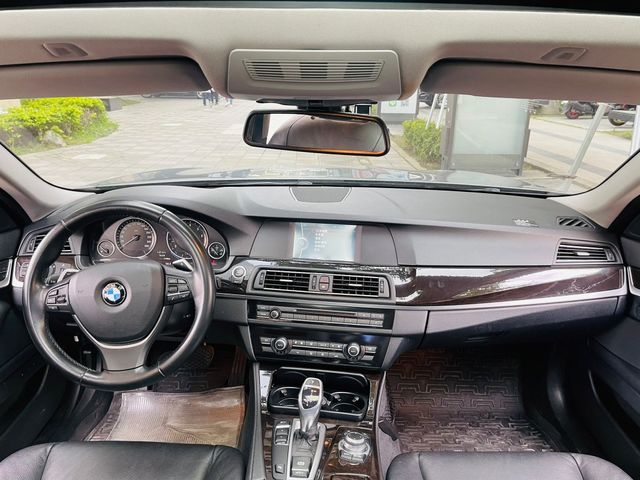 BMW寶馬 520  第5張相片