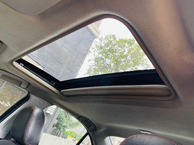 MITSUBISHI三菱 LANCER  第18張相片