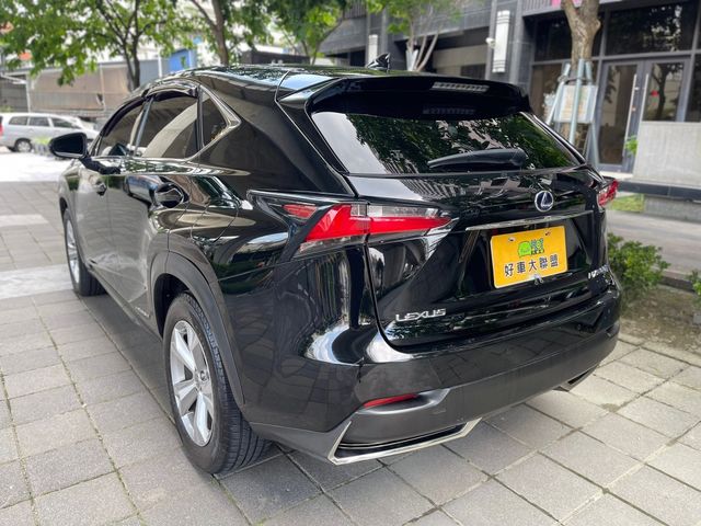 LEXUS凌志 NX300H  第5張相片