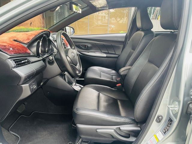 TOYOTA豐田 YARIS  第7張相片