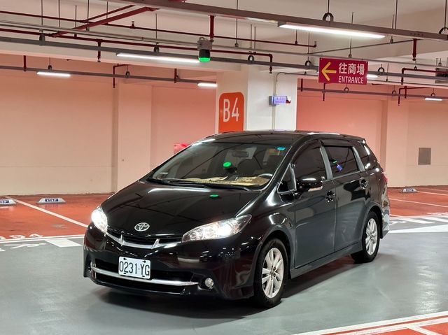 TOYOTA豐田 WISH  第1張相片