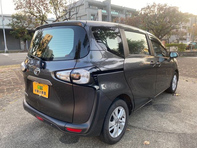TOYOTA豐田 SIENTA  第3張相片