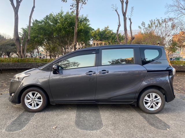 TOYOTA豐田 SIENTA  第6張相片