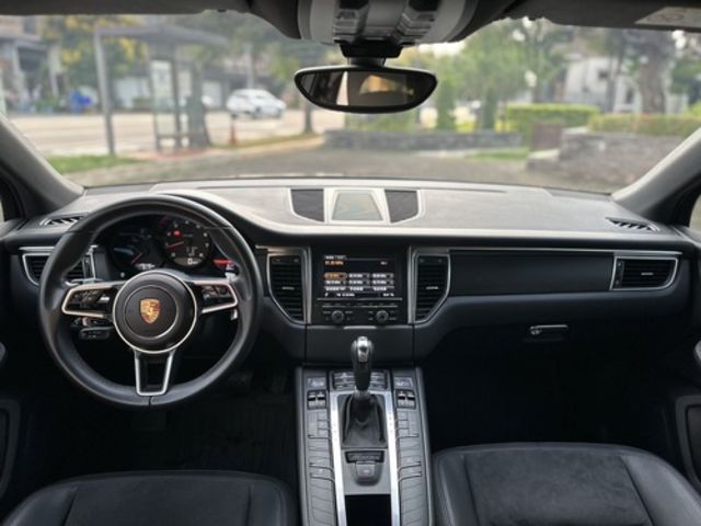 PORSCHE保時捷 MACAN  第6張相片