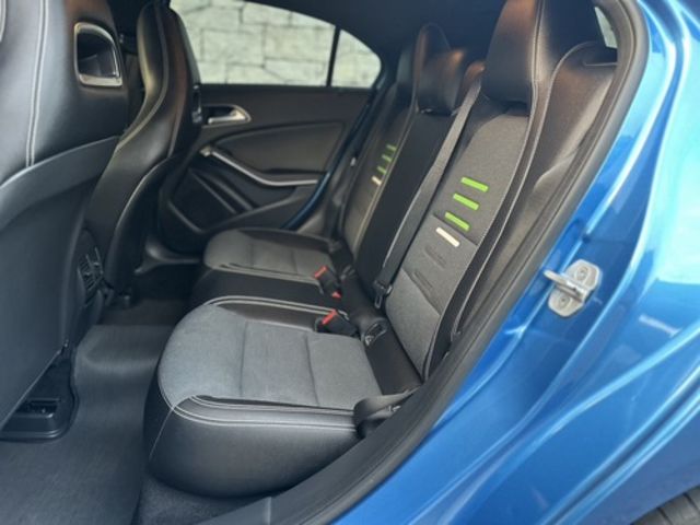 M-BENZ賓士 A180  第5張相片