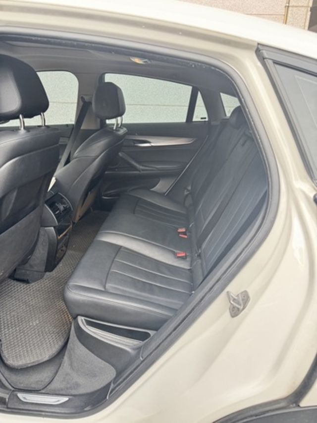TOYOTA豐田 ALPHARD  第2張相片
