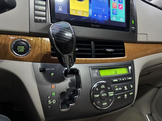 TOYOTA豐田 PREVIA  第16張相片