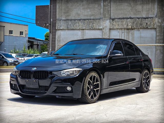 2012年328i #1157  M版空力套件/Sportline/天窗/大螢幕/加熱椅/抬顯/改裝鋁圈  第1張相片
