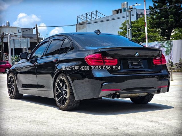 2012年328i #1157  M版空力套件/Sportline/天窗/大螢幕/加熱椅/抬顯/改裝鋁圈  第5張相片