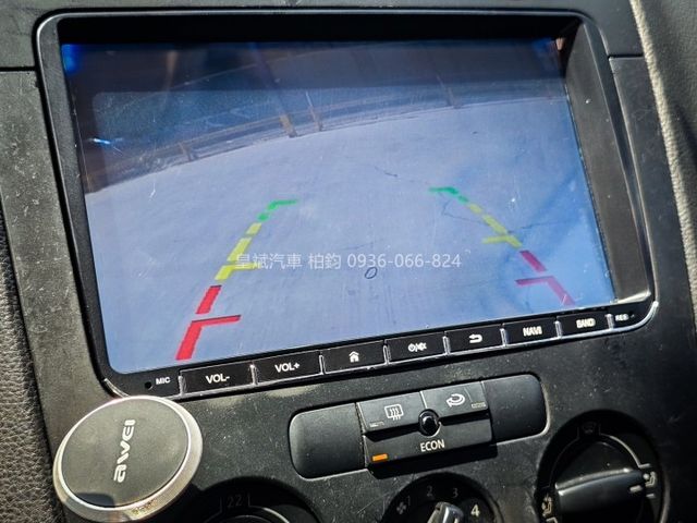2005年 Golf LED燈/安卓機/倒車顯影  第9張相片