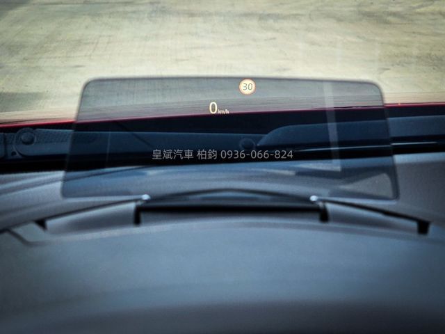 2017年魂動馬3 旗艦/電動椅/IKEY/摸門/LED燈/倒車顯影/恆溫/抬顯/後座分離坐椅  第14張相片
