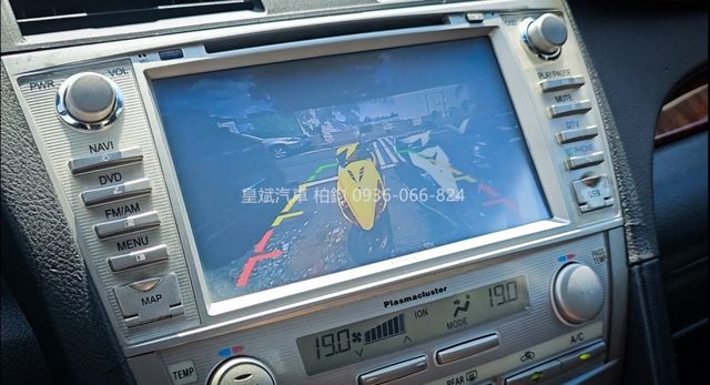 2011年Camry 恆溫空調/HID頭燈/倒車顯影/倒車雷達/  第9張相片
