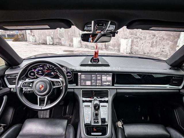 2017年Panamera 4 全景天窗/電熱椅/跑車計時套件/Bose音響/8向電動椅/電動尾門/倒車影像/雷達  第13張相片