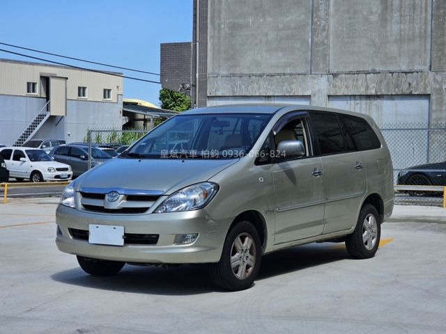 2011年Innova 後座分離座椅/安卓機/倒車顯影  第1張相片