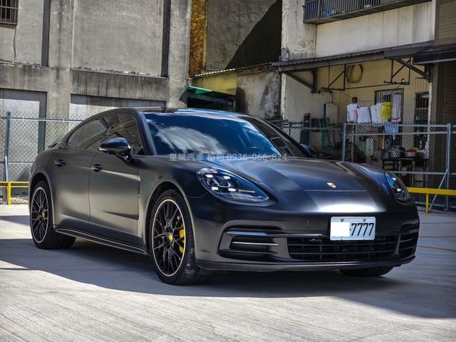 2018年Panamera 4 Executive/14向電動椅/跑計/全景天窗/環景/IKEY/摸門/電熱椅/電尾門  第2張相片