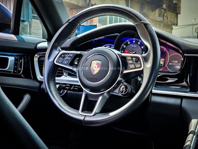 2018年Panamera 4 Executive/14向電動椅/跑計/全景天窗/環景/IKEY/摸門/電熱椅/電尾門  第18張相片