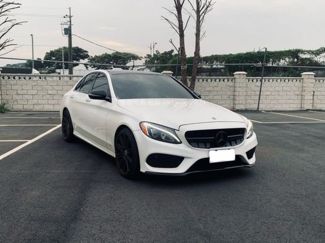 2017年C300 AMG/基本滿/渦輪氣氛燈/尾翼  第2張相片