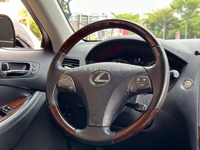 2012年ES350 免KEY/天窗/電熱椅/電動椅/顯影/定速  第14張相片