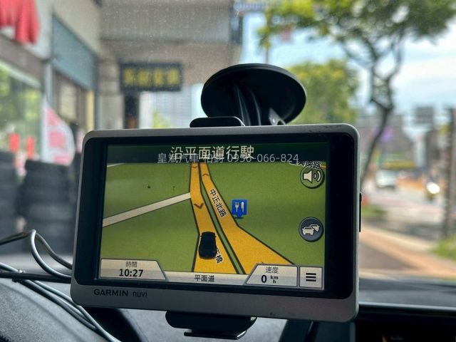 2013年116i 免KEY/導航/多功能快控/定速/循跡防滑  第9張相片