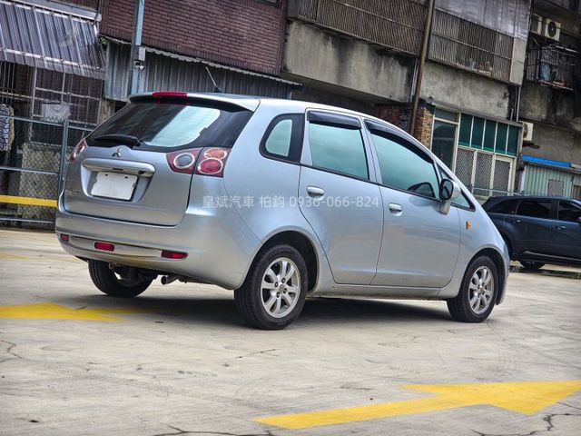 2013年Colt Plus 雷達/後座分離座椅  第5張相片