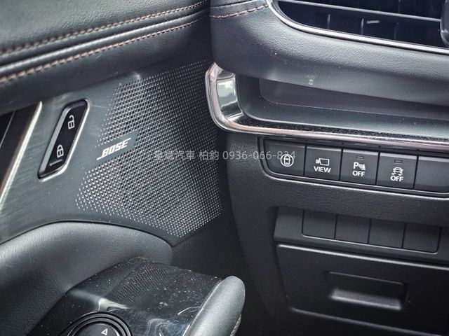 2019年Mazda 3 旗艦/Boss音響/ACC/車偏警示/360環景/IKEY/摸門/雷達/LED燈  第16張相片