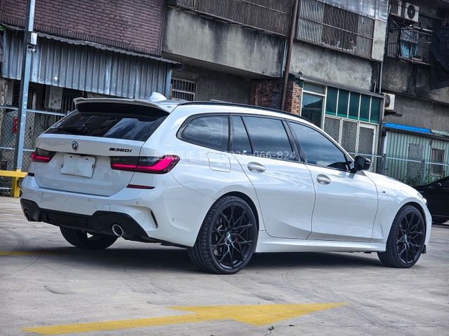 2021年320i Msport Touring 5AU/全景/環景/電尾門/原廠20吋圈/MP卡鉗/HK擴大機  第5張相片