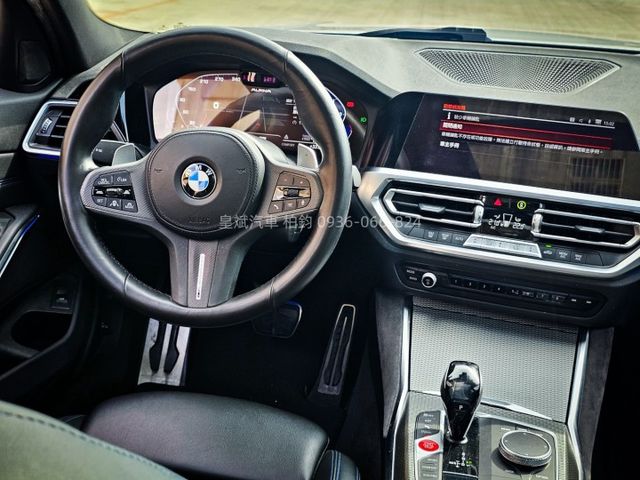 2021年320i Msport Touring 5AU/全景/環景/電尾門/原廠20吋圈/MP卡鉗/HK擴大機  第15張相片