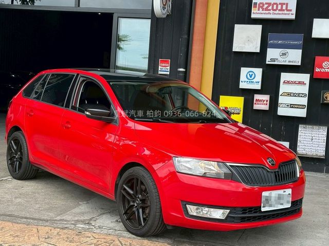 2015年Rapid Sportback/全景天窗/電折/影音  第2張相片
