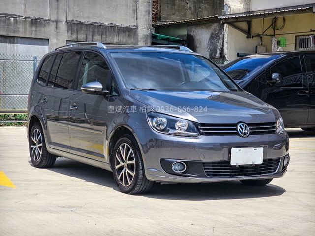 2011年Touran 七人座/倒車顯影/雷達/定速  第2張相片