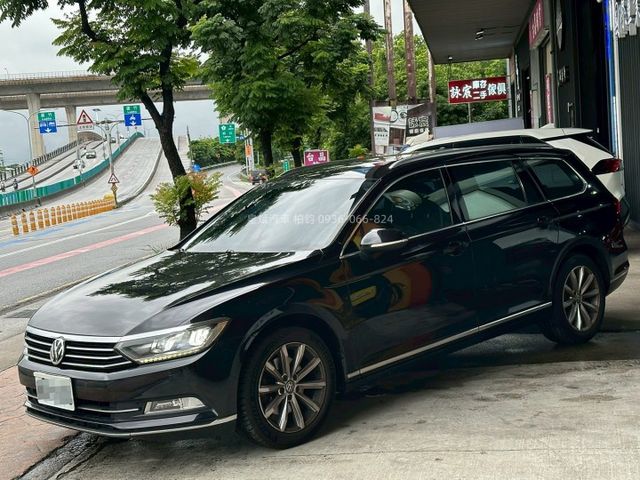 2016年Passat Variant 免KEY/電尾門/循跡防滑/多功能快控/影音/雷達  第1張相片