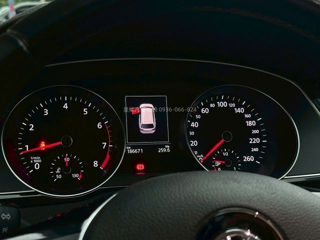 2016年Passat Variant 免KEY/電尾門/循跡防滑/多功能快控/影音/雷達  第12張相片