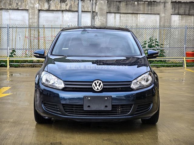 2011年Golf ！稀有跑少只跑四萬！後座分離座椅／改裝輪圈  第2張相片