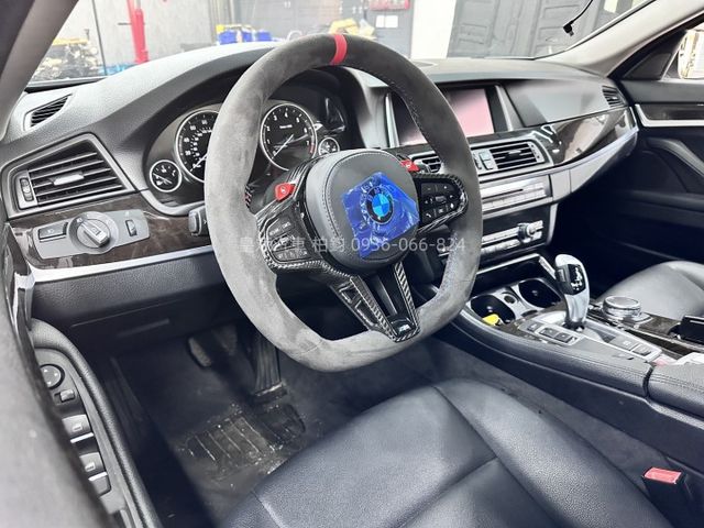 2015年528i 全車改新頭/G世代前後保/G世代頭燈/尾翼/四出排氣管/CS方向盤  第4張相片