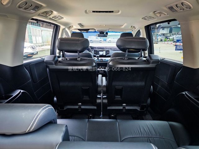 2018年Odyssey 七人座/ACC/車偏警示/360環景/天窗/LED燈/恆溫/IKEY/摸門  第10張相片