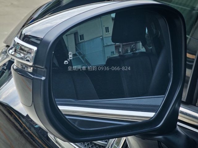 2018年Odyssey 七人座/ACC/車偏警示/360環景/天窗/LED燈/恆溫/IKEY/摸門  第15張相片