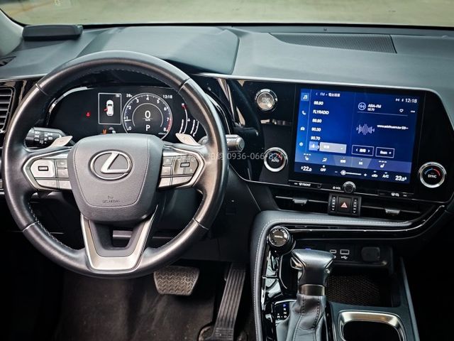 2022年NX200 豪華版/環景/ACC/車道維持/電尾門/抬顯/IKEY/摸門/電動椅/雷達  第10張相片