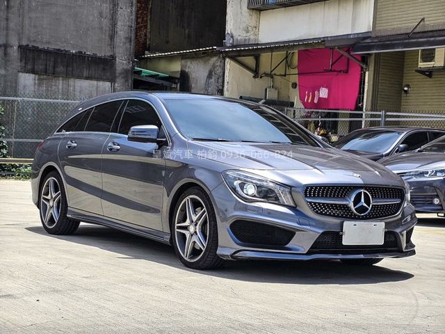 2015年CLA250 SB 總代理/AMG/全景/顯影/雷達/快撥/恆溫/電尾門/雙前電動座椅/HID燈/蝴蝶尾燈  第2張相片