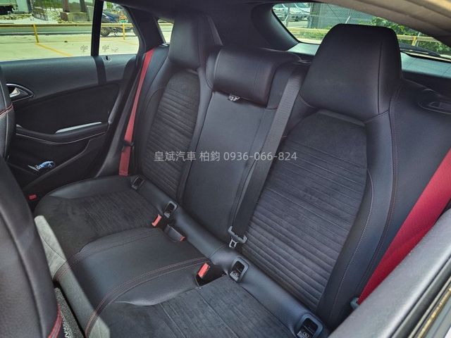 2015年CLA250 SB 總代理/AMG/全景/顯影/雷達/快撥/恆溫/電尾門/雙前電動座椅/HID燈/蝴蝶尾燈  第6張相片
