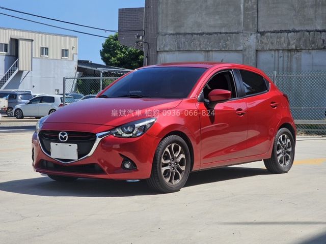 2016年Mazda 2 頂級/IKEY/摸門/顯影/雷達/恆溫/LED燈  第1張相片
