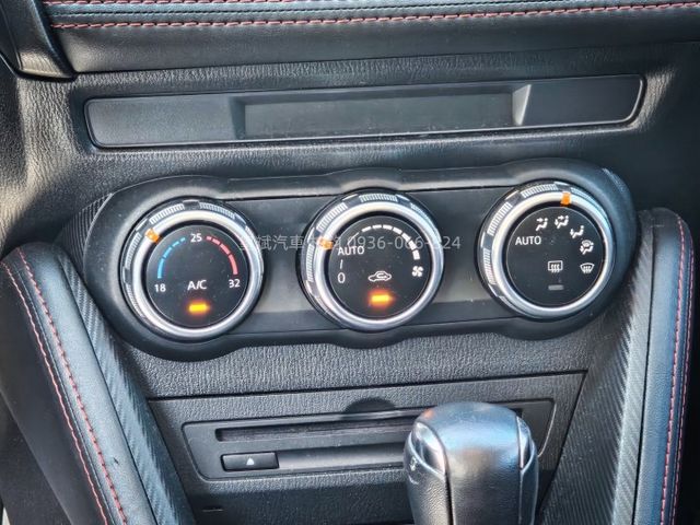 2016年Mazda 2 頂級/IKEY/摸門/顯影/雷達/恆溫/LED燈  第13張相片