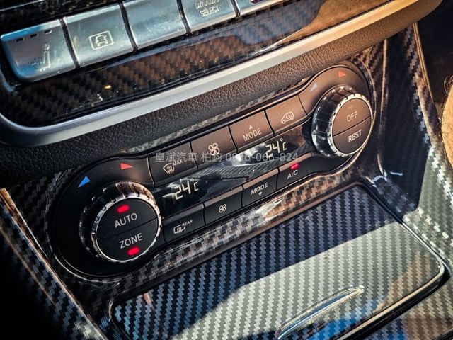 2018年GLA250 4Matic/AMG/全景天窗/盲點/顯影/雷達/IKEY/恆溫/LED燈  第15張相片