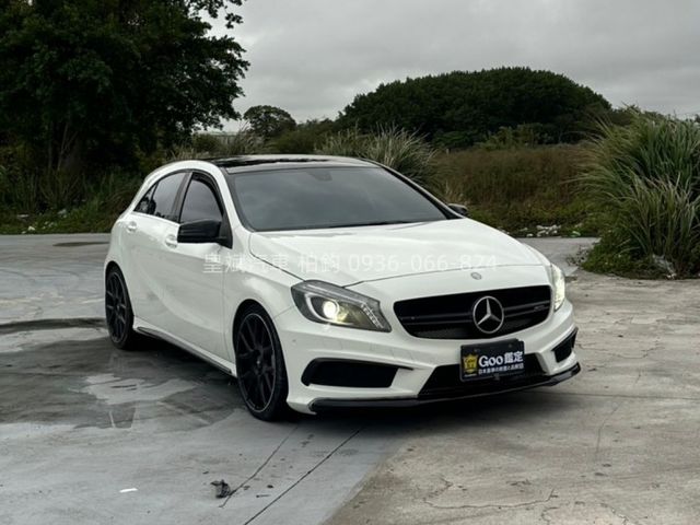 2014年A45 AMG/蘋果樹/全景天窗/南極星/改輪圈/碟盤/卡鉗  第1張相片