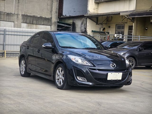 2010年Mazda 3 4D/頂級/天窗/恆溫/IKEY/摸門/快撥/HID燈  第2張相片