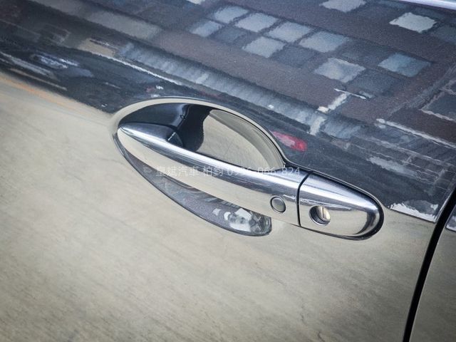 2010年Mazda 3 4D/頂級/天窗/恆溫/IKEY/摸門/快撥/HID燈  第13張相片